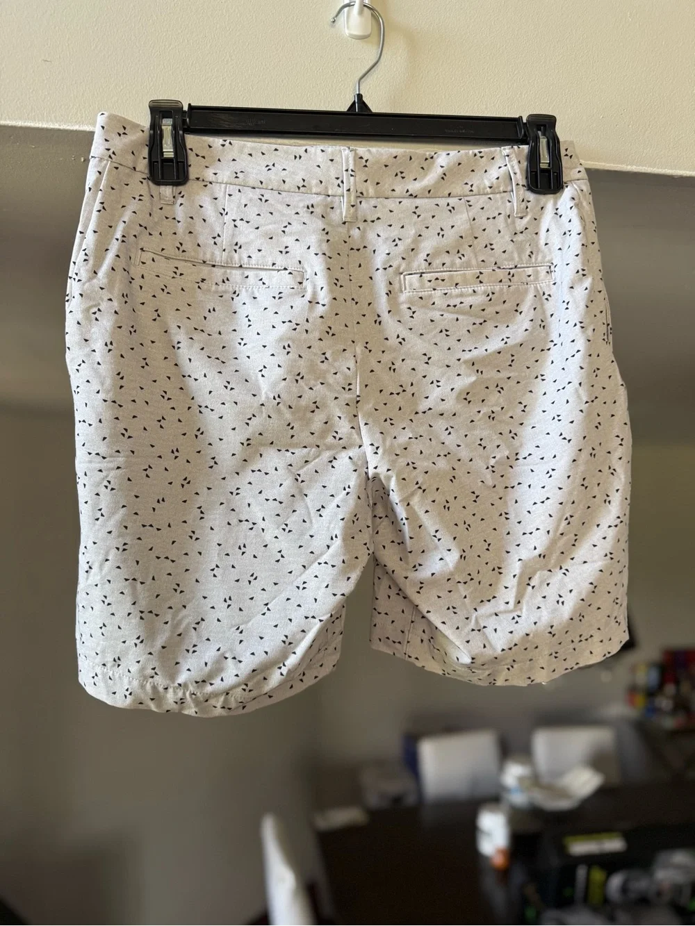All In Motion White Patterned Golf Shorts Size 32 Casual Performance Style